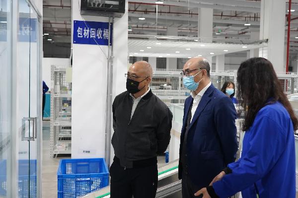 疫情在前，責任在肩！左敏總裁一行檢查慰問上藥物流抗疫保供工作